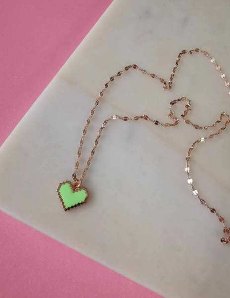 Mint Yeşili Mineli Mini Kalp Kolye