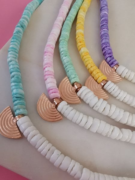 Pembe Doğaltaş Yelpaze Kolye