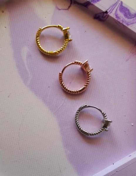 Kalp Taşlı Halka Küpe-İthal TEK