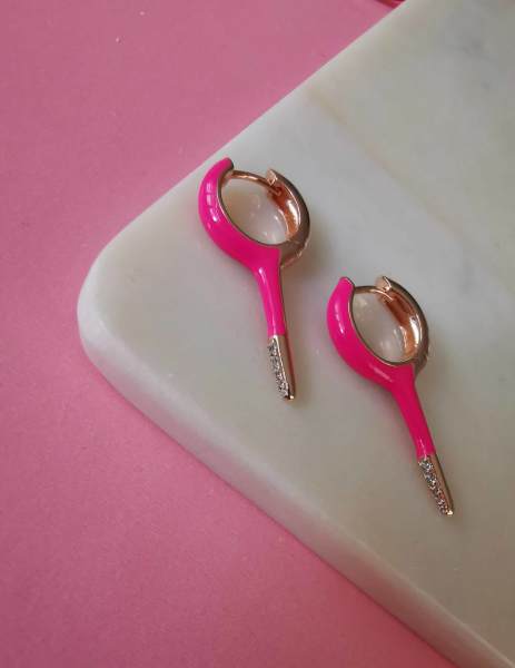 Neon Pembe Mineli Uzun Kurşun Küpe-İthal TEK