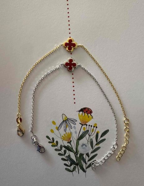 Mercan Taşlı Tek Yonca Bileklik İthal