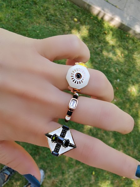 Siyah Beyaz Çizgili Ayarlanabilir Mine Yüzük