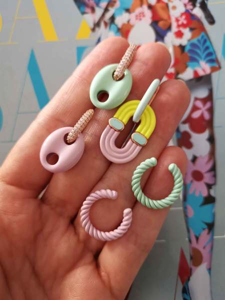 Burgu Pastel Mineli Earcuff