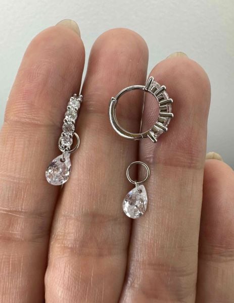 Serina Kristal Taşlı İthal Halka Küpe-TEK