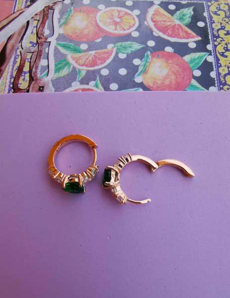 Tek Kalp Taşlı İthal Halka Küpe-TEK