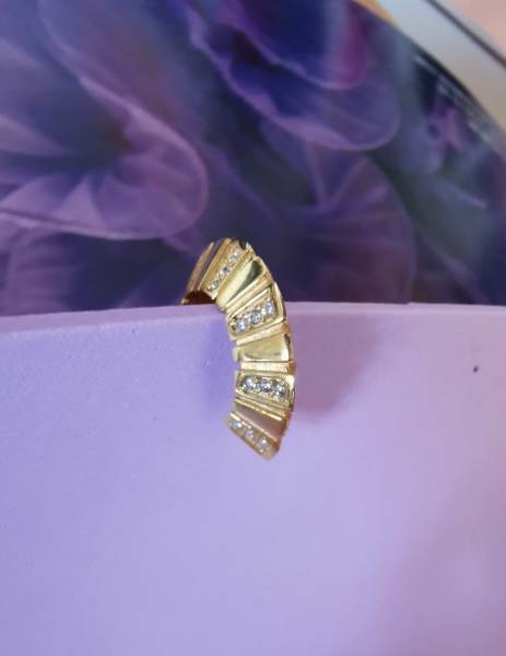 Taşlı Victoria Earcuff Kıkırdak Küpe